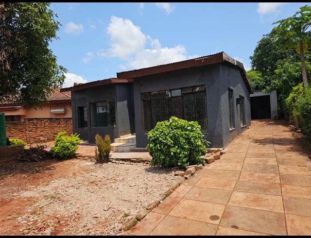 3 BEDROOM HOUSE FOR SALE IN SIBASA